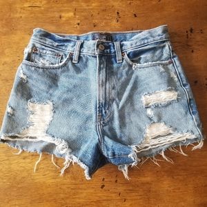 Abercrombie Annie high rise jean short size 26/2